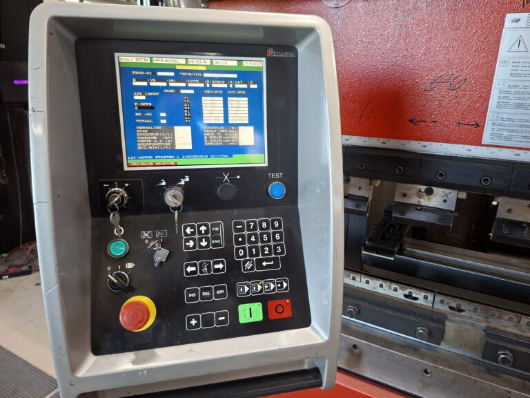 Amada 400T